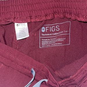 Burgundy Medium, Tall Figs! Worn less than 5 times! No stains, no pilling.